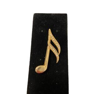 Music note brooch